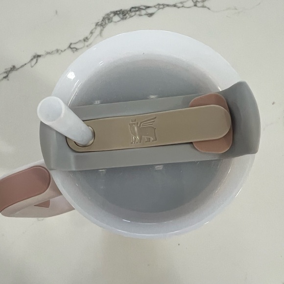 Stanley light pink Insulated Mug - Picture 3 of 5